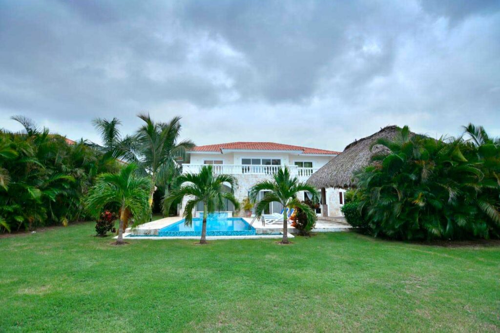 luxury villa in cocotal Las Orquideas 3
